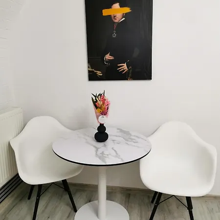 Portos Boutique In Old Town Center Апартаменты *