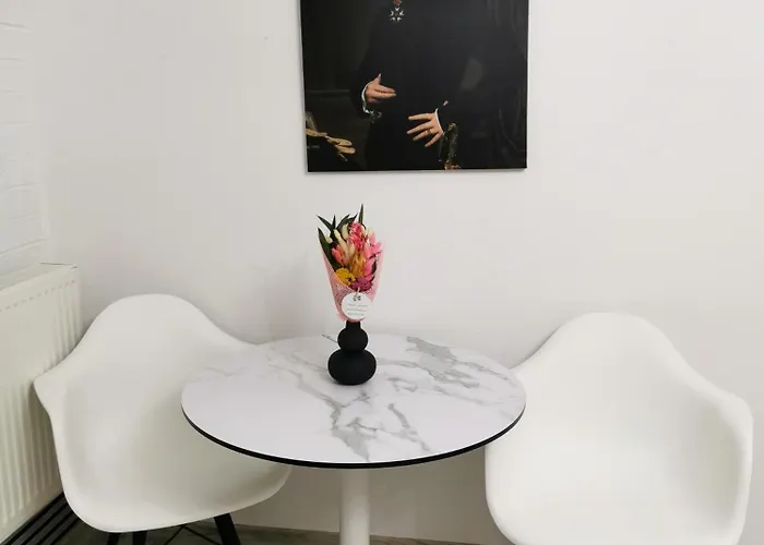 Portos Boutique In Old Town Center Apartment *